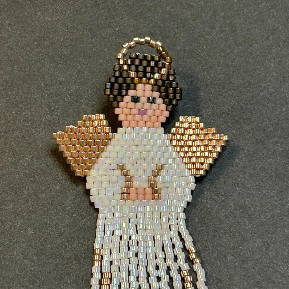 Handmade Angel Pin Delica Beads Swarovski Crystals Faceted Glass NWOT‎